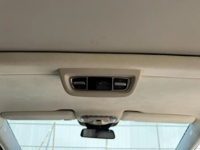 Mercedes-Benz V-Class 2022 Model V 260 Premium Edition – фото 8