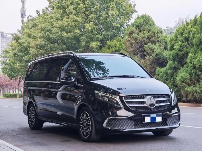 Mercedes-Benz V-Class 2022 Model V 260 Premium Edition – фото 2