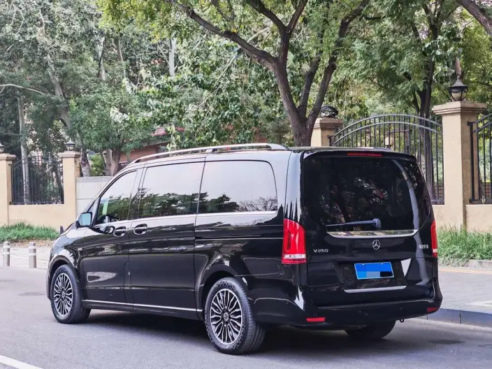 Mercedes-Benz V-Class 2022 Model V 260 Premium Edition – фото 4