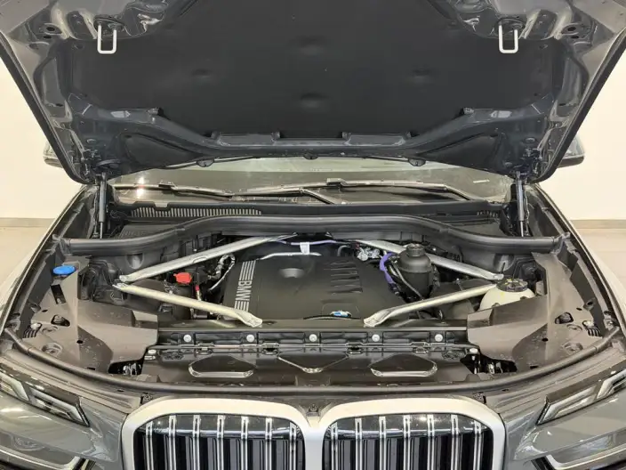 BMW X7 2024 Model xDrive40i Exclusive Model M Sports Set 7 seat – фото 6