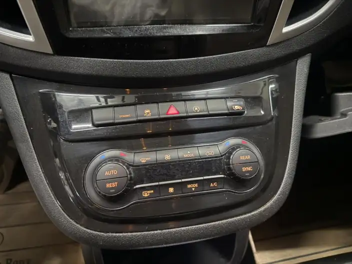 Viano 2021 Model 2.0T Elite Edition 9 seat – фото 6