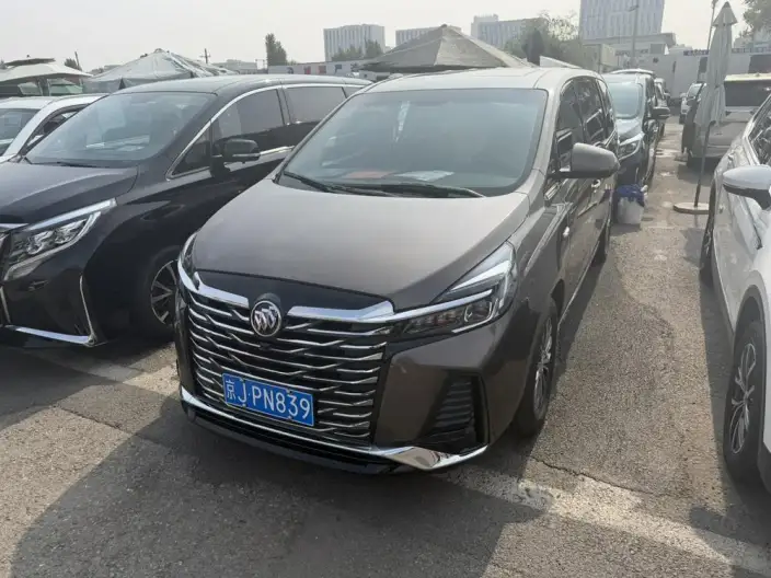 Buick GL8 2022 Model Facelift Business class 2.0T Noble Model