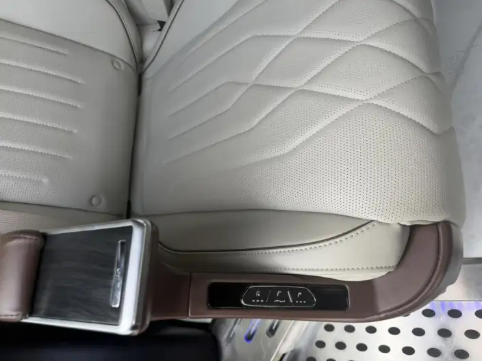 GAC Trumpchi M8 2020 Model Pilot Model 390T Exclusive Edition – фото 8