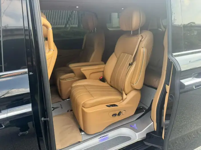 VOYAH Dreamer PHEV 2024 Model Ultra-long Endurance Superior Edition – фото 10