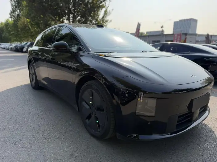 Li Auto i6 2025 Model 2WD Standard Edition