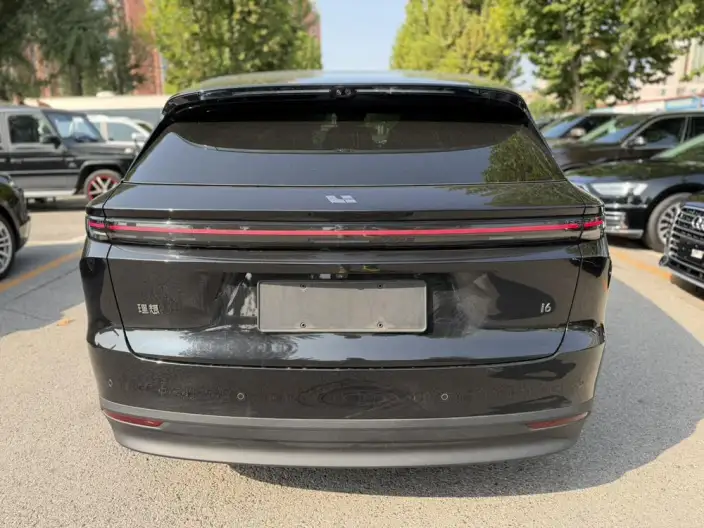 Li Auto i6 2025 Model 2WD Standard Edition – фото 6