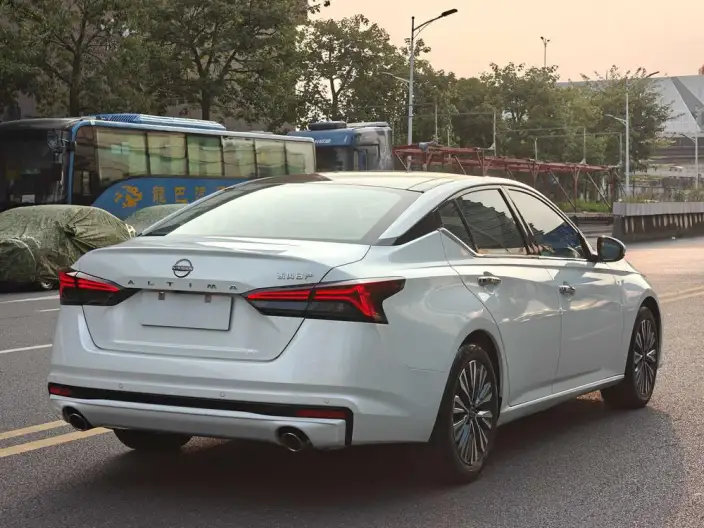 Nissan Teana 2022 Model 2.0L XL-TLS Yuexiang Edition – фото 6