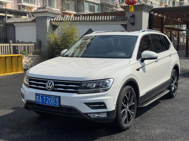 Volkswagen Tiguan L Модель 2019 года 330TSI автоматическое 2WD Smart Dynamic Deluxe Edition Country VI – фото 1