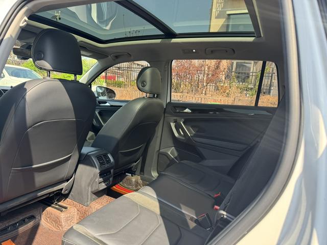 Volkswagen Tiguan L Модель 2019 года 330TSI автоматическое 2WD Smart Dynamic Deluxe Edition Country VI – фото 8