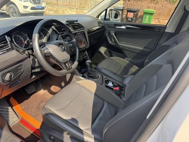 Volkswagen Tiguan L Модель 2019 года 330TSI автоматическое 2WD Smart Dynamic Deluxe Edition Country VI – фото 9