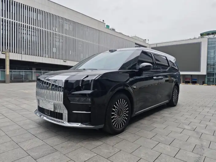 ZEEKR 009 2024 Model VI seat Executive Edition 4WD 108kWh