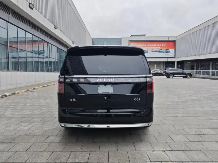 ZEEKR 009 2024 Model VI seat Executive Edition 4WD 108kWh