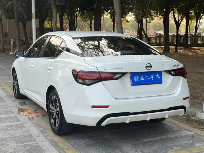Nissan Sylphy 2022 Model 1.6L XL CVT Yuexiang Edition – фото 5