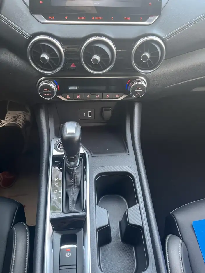 Nissan Sylphy 2022 Model 1.6L XL CVT Yuexiang Edition – фото 10