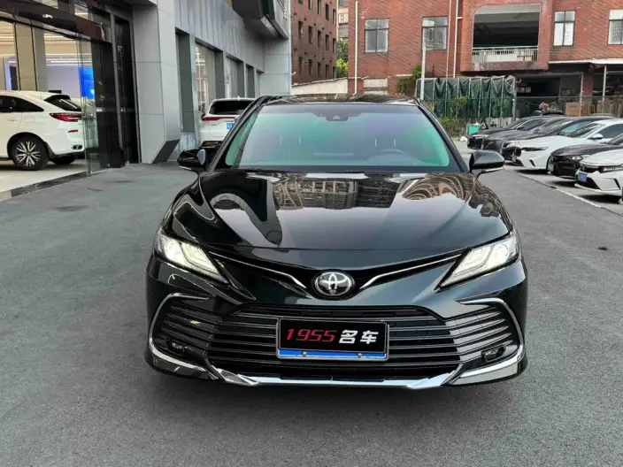 Toyota Camry 2023 Model 2.0G Deluxe Edition