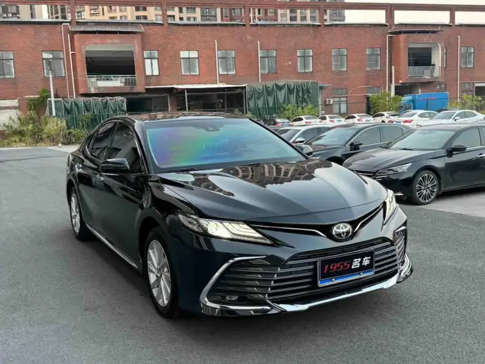 Toyota Camry 2023 Model 2.0G Deluxe Edition