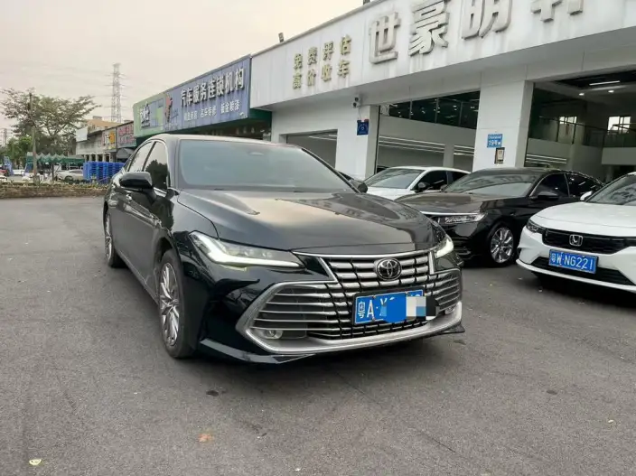 Toyota Avalon 2024 Model Intelligent Hybrid 2.0L E-CVT Deluxe Edition