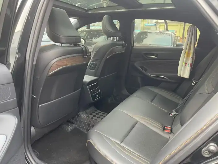 Toyota Avalon 2024 Model Intelligent Hybrid 2.0L E-CVT Deluxe Edition – фото 8