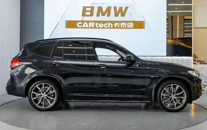 BMW X3 2023 Model xDrive30i Leading Model M Night Set – фото 7