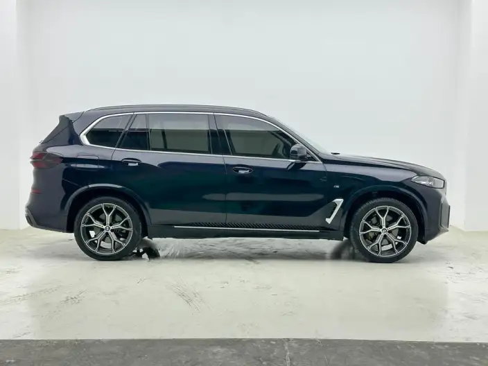 BMW X5 2023 Model xDrive30Li Exclusive Model M Sports Set – фото 8