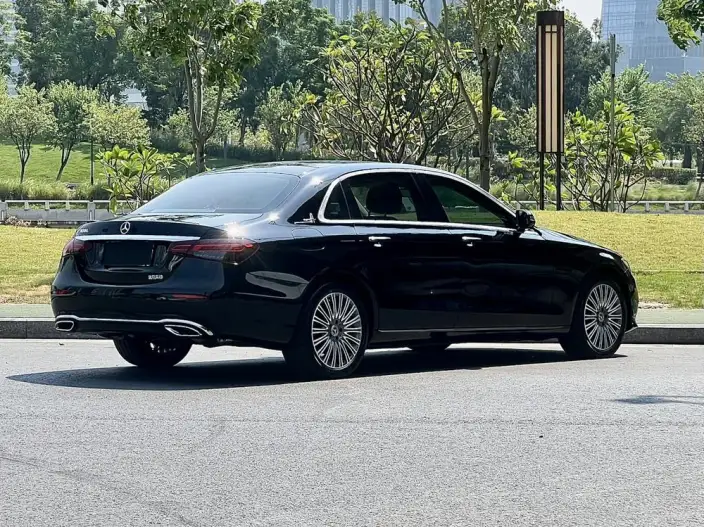 Mercedes-Benz E-Class 2022 Model E 300 L Luxury Model sedan – фото 6