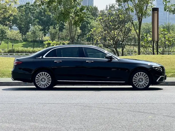 Mercedes-Benz E-Class 2022 Model E 300 L Luxury Model sedan – фото 7