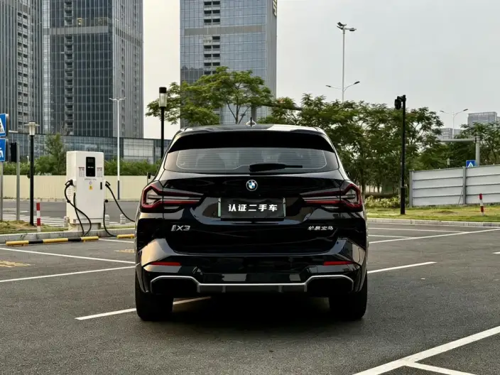 BMW iX3 2023 Model Leading Model – фото 6
