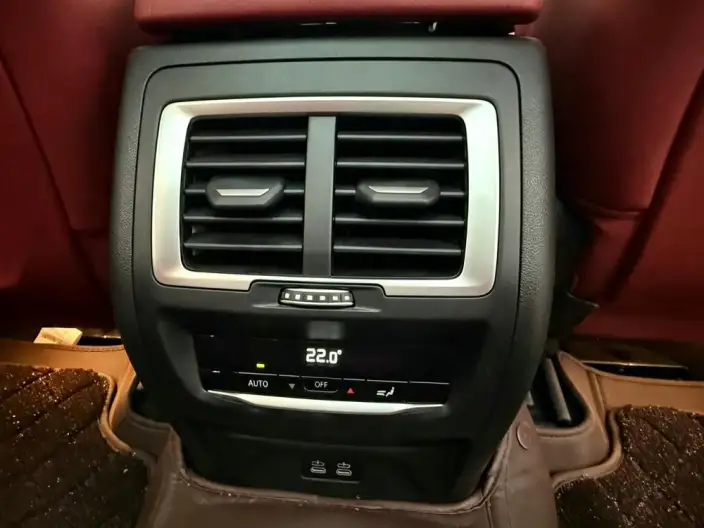 BMW iX3 2023 Model Leading Model – фото 10