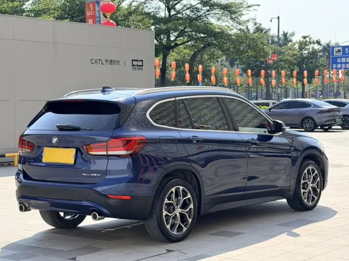 BMW X1 2020 Model sDrive25Li Leading Model – фото 7