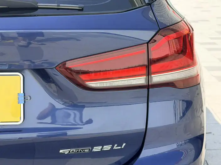 BMW X1 2020 Model sDrive25Li Leading Model – фото 10