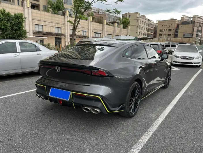 Changan UNI-V 2022 Model 1.5T Sports Edition – фото 6