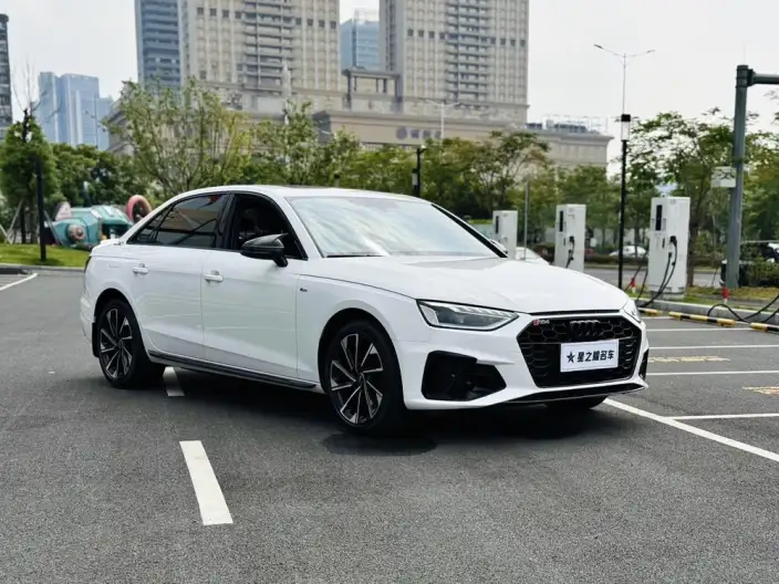 Audi A4 L 2023 Model 40 TFSI Luxury Dynamic Model
