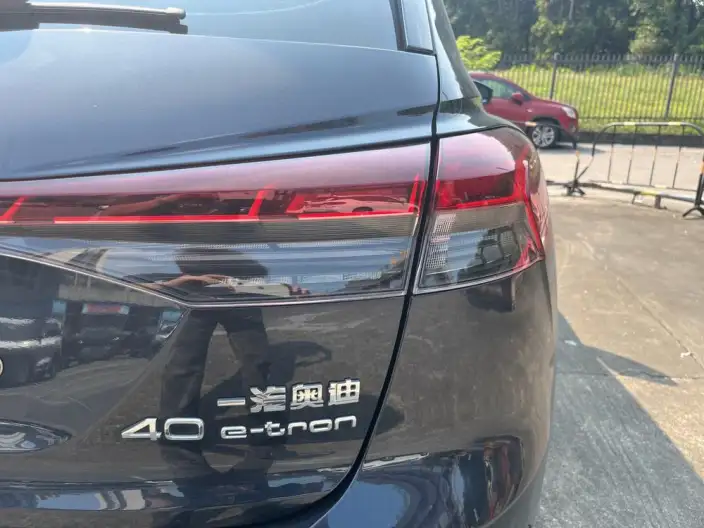Audi Q4 e-tron 2023 Model 40 e-tron Chuangxing Edition – фото 8