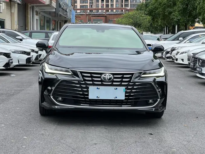 Toyota Avalon 2023 Model 2.0L CVT Deluxe Edition