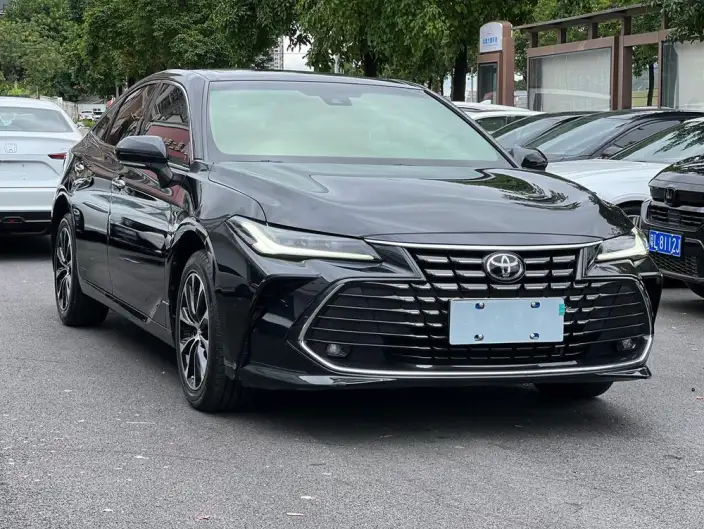 Toyota Avalon 2023 Model 2.0L CVT Deluxe Edition