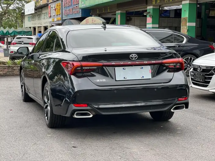Toyota Avalon 2023 Model 2.0L CVT Deluxe Edition