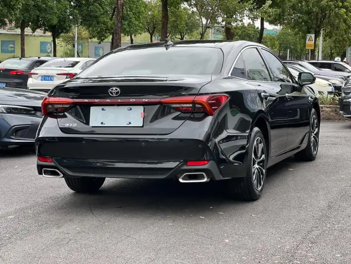 Toyota Avalon 2023 Model 2.0L CVT Deluxe Edition – фото 6