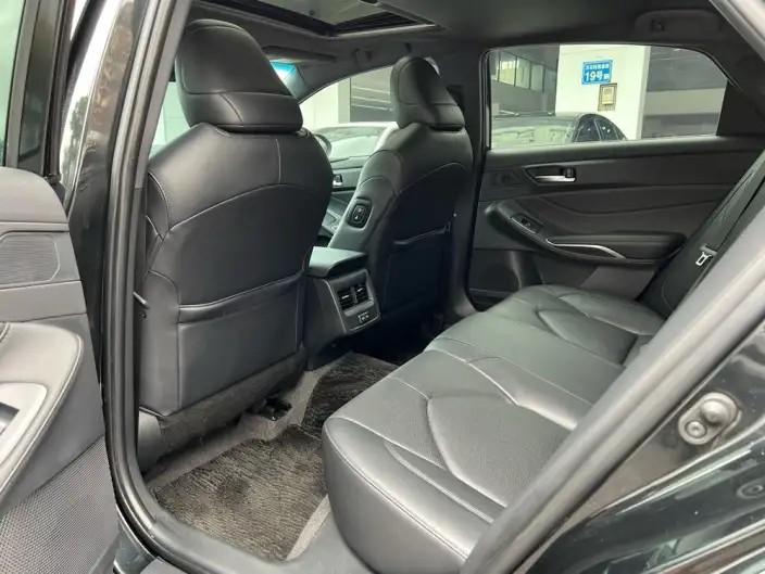 Toyota Avalon 2023 Model 2.0L CVT Deluxe Edition – фото 9