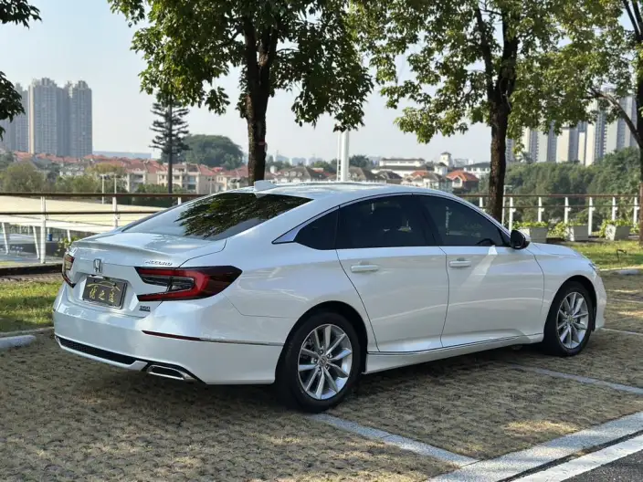 Honda Accord 2022 Model 260TURBO Deluxe Edition – фото 7