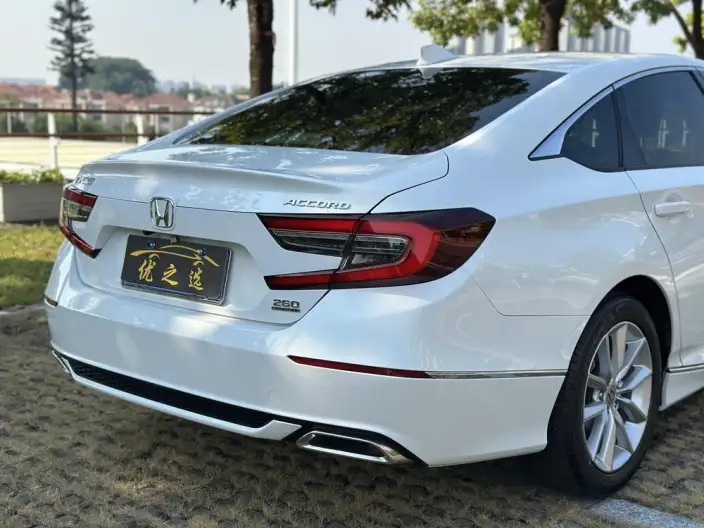 Honda Accord 2022 Model 260TURBO Deluxe Edition – фото 8