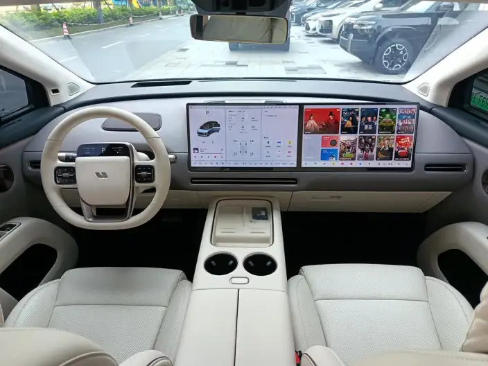 Li Auto i8 2025 Model Standard Edition – фото 10