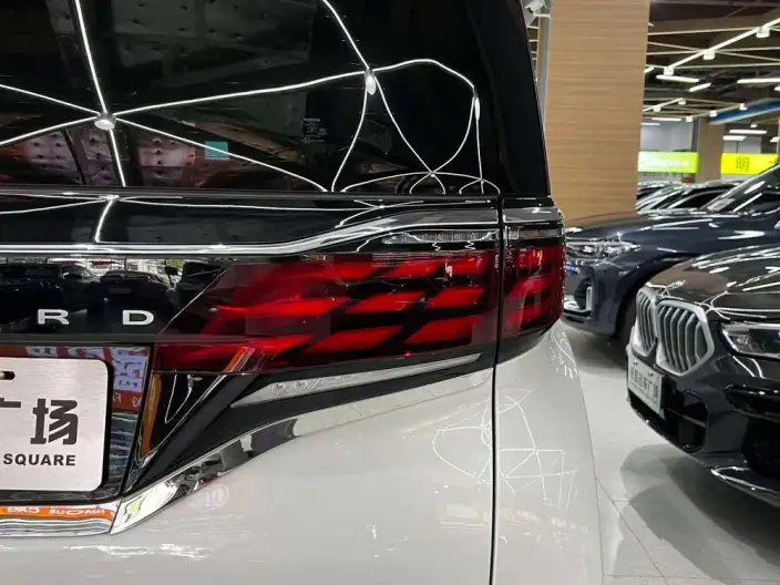 Elfa 2023 Model 2.5L Intelligent Hybrid 4WD Premium – фото 6