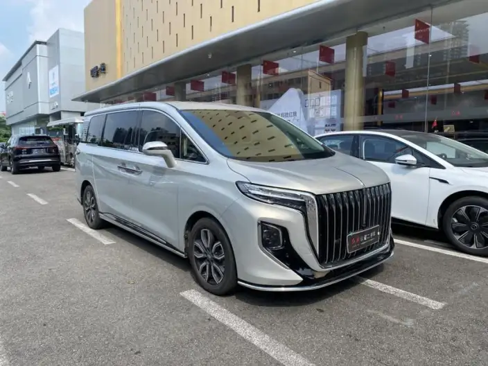 HONGQI HQ9 2022 Model Flag Lead Edition
