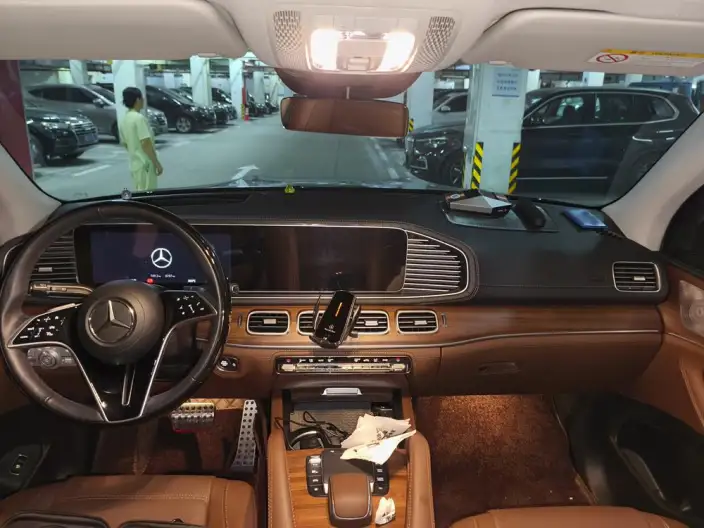 Mercedes-Benz GLS 2024 Model GLS 450 4MATIC Luxury Model – фото 5