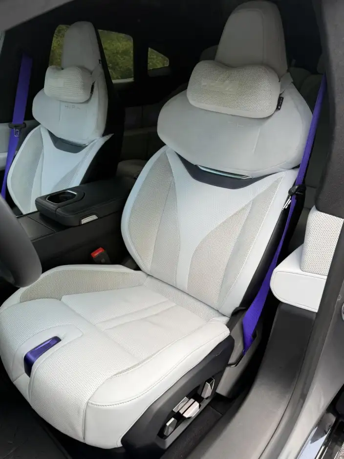 HiPhi Z 2023 Model 5 seat Edition – фото 8