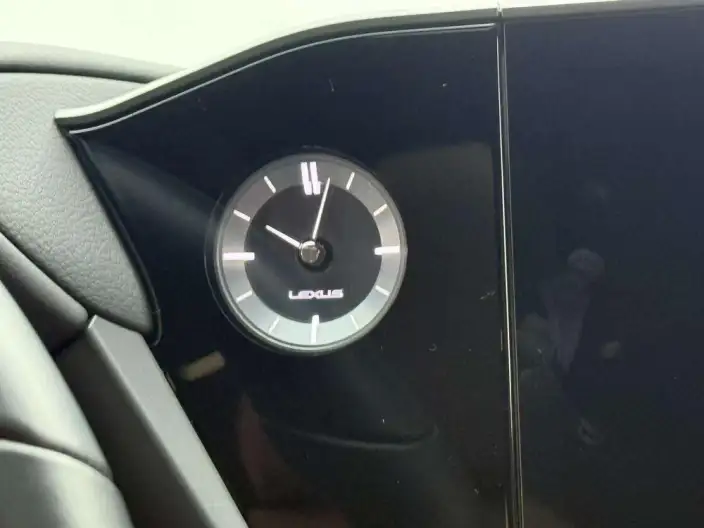 Lexus ES 2025 Model 300h Premium – фото 10