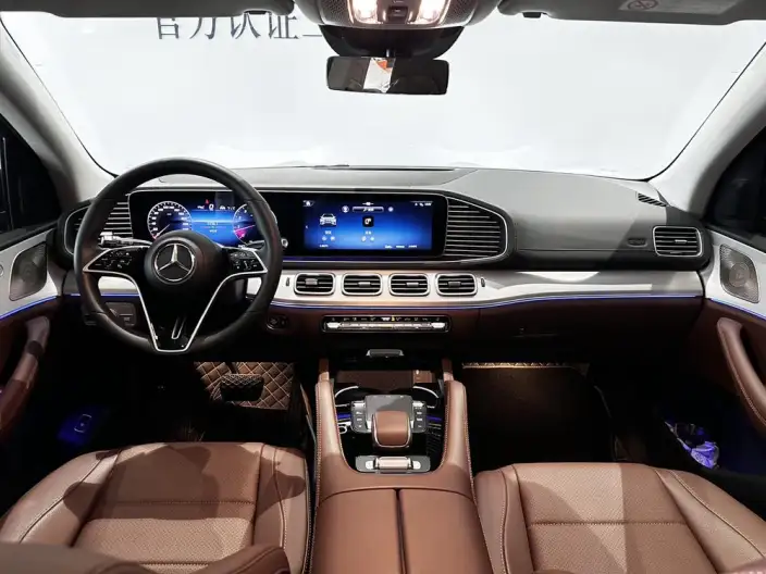 Mercedes-Benz GLS 2026 Model GLS 450 4MATIC Dynamic Model – фото 9