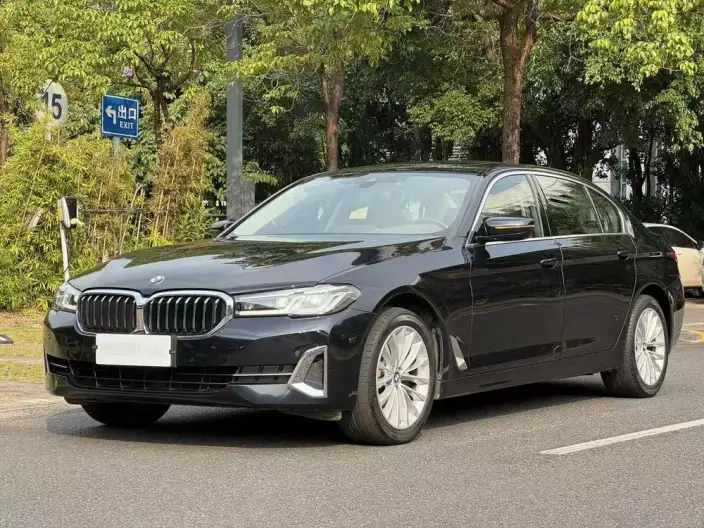 BMW 5 Series 2022 Model Facelift II 525Li Luxury Set