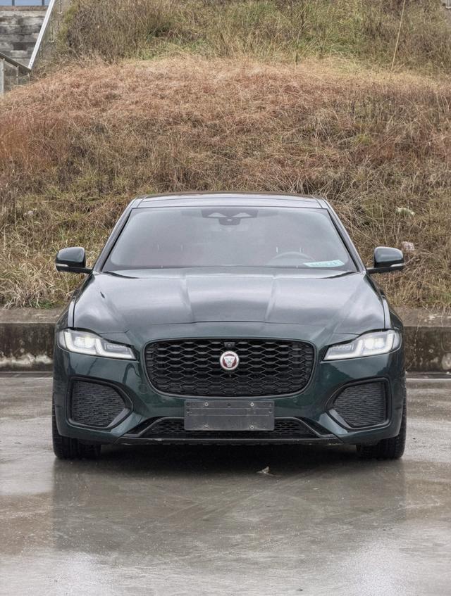 Jaguar XFL 2019 XFL 2.0T 250PS 2WD Luxury – фото 2