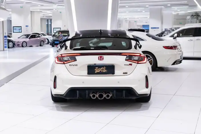 Honda Civic Imported 2023 Model 420TURBO TYPE R – фото 5